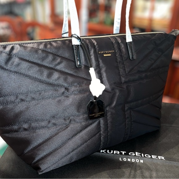 Kurt Geiger NWT Recycled Union Jack Black Quilted Shopper Tote Bag Purse - Picture 4 of 5